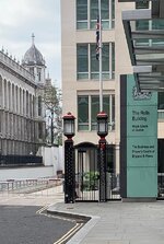 605px-The_Rolls_Building,_Royal_Courts_of_Justice.jpg