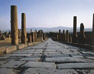 lists-8-reasons-roads-helped-rome-rule-the-ancient-world-2-1-min-scaled.jpg